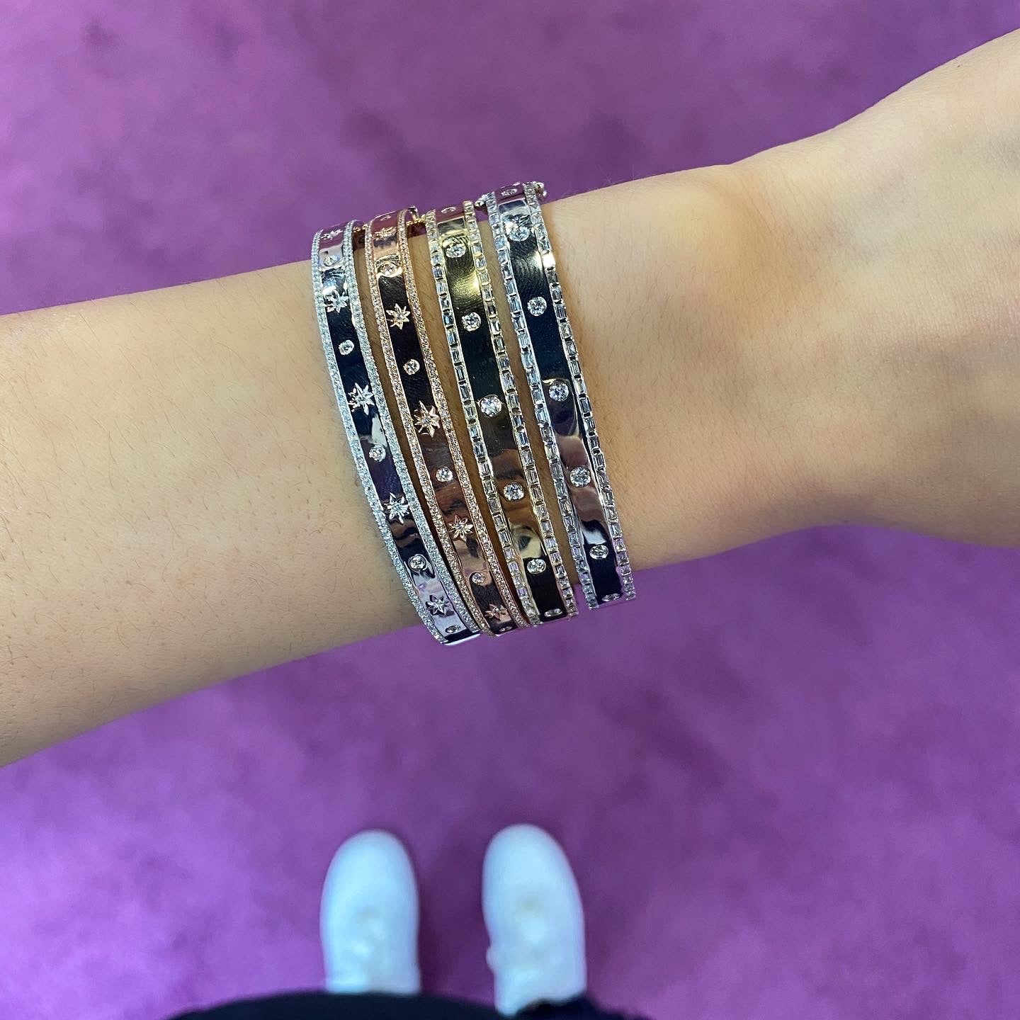 Round + Baguette Border Bangle
