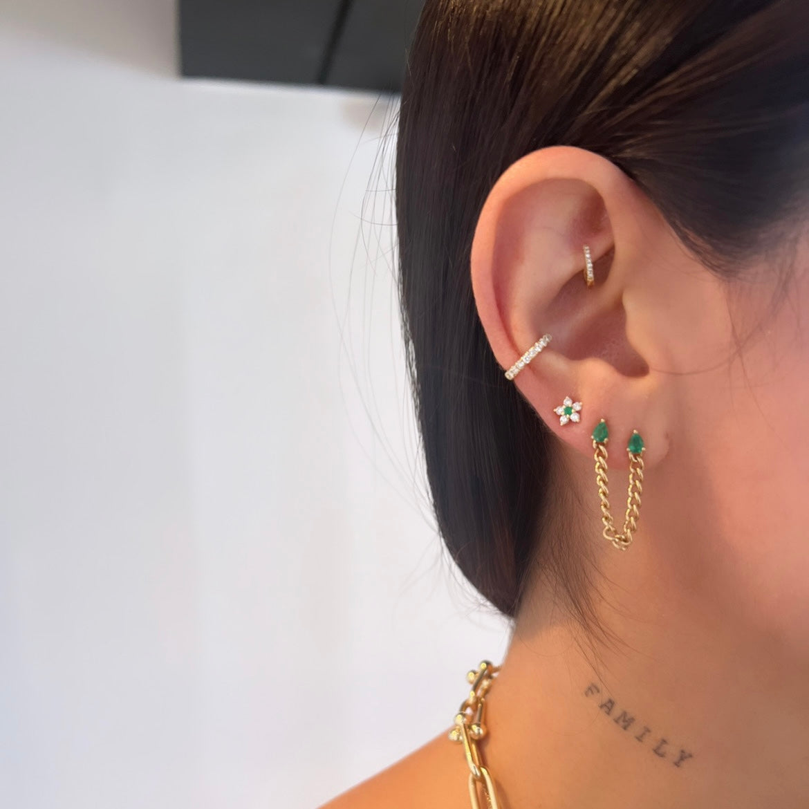 Curb Link Chained Pear Gemstones Stud