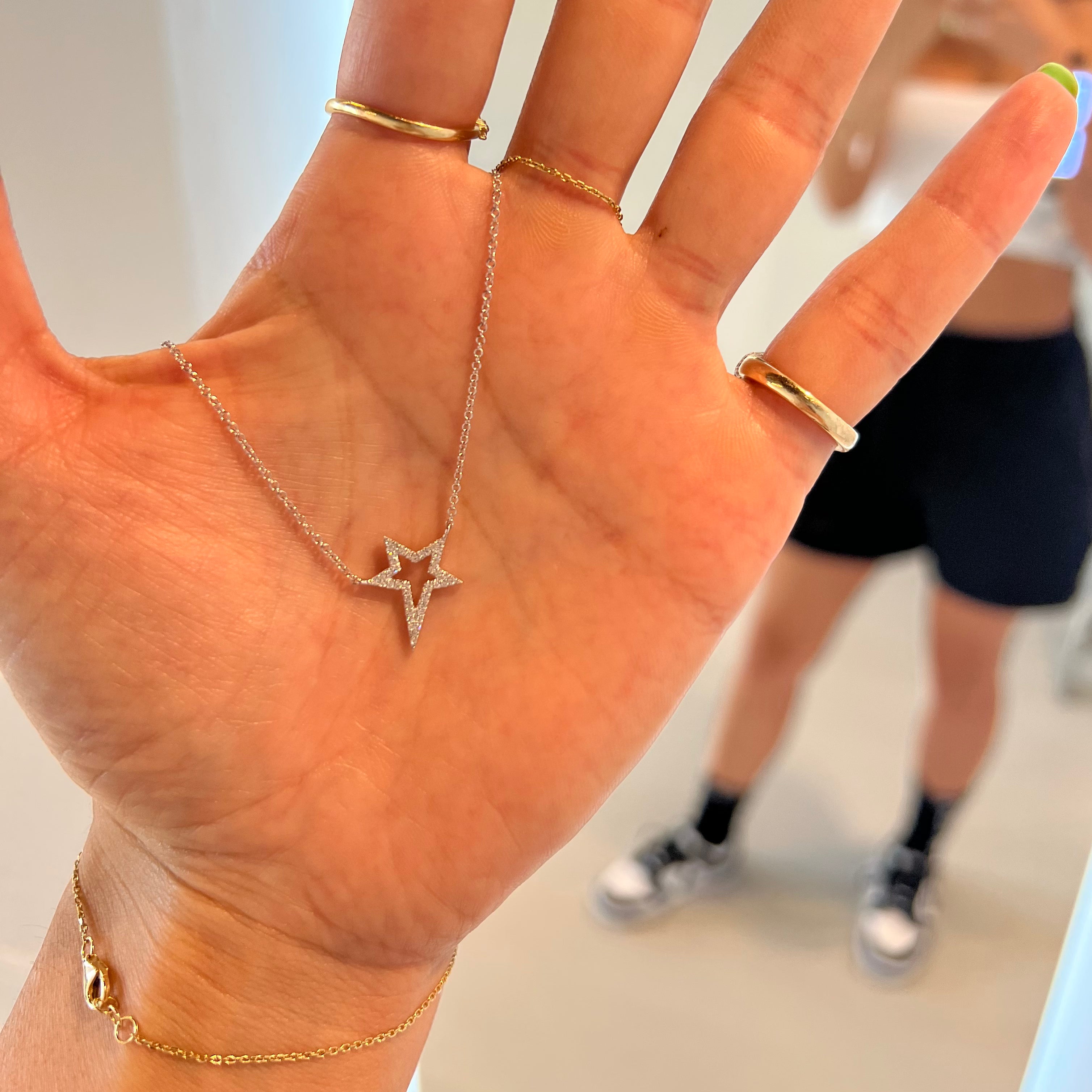 Outlined Shooting Star Necklace