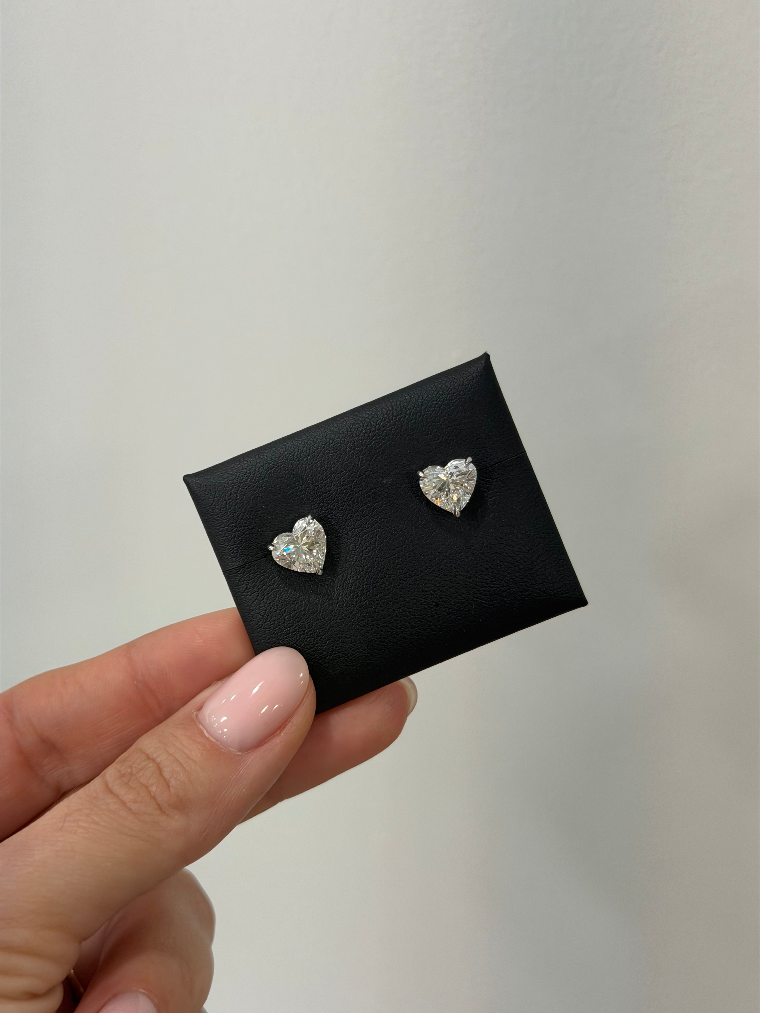 4ct Heart Studs